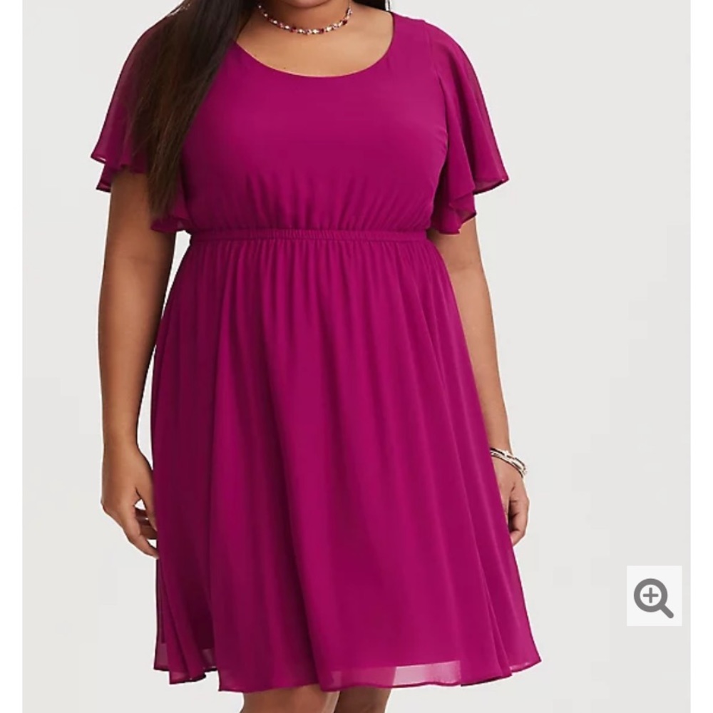 Torrid size 0 Magenta Flutter Sleeve Dress